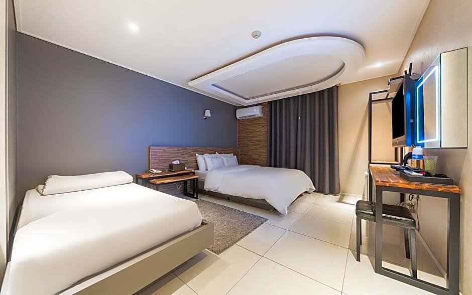 Workers Hotel Ansan by Anook