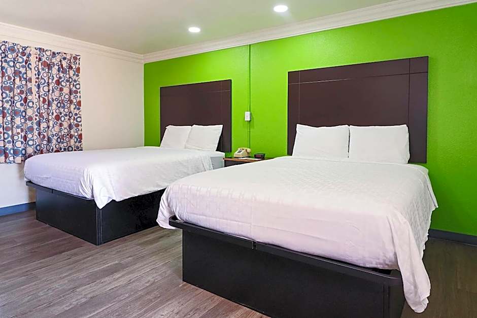 Rodeway Inn San Antonio Lackland AFB - SeaWorld