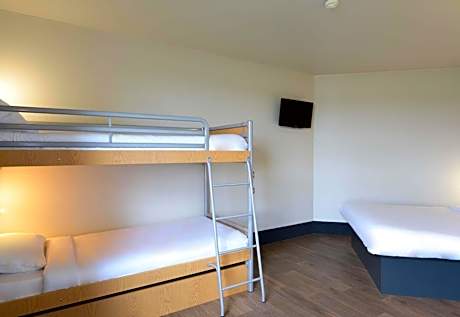 Classic Quadruple Room