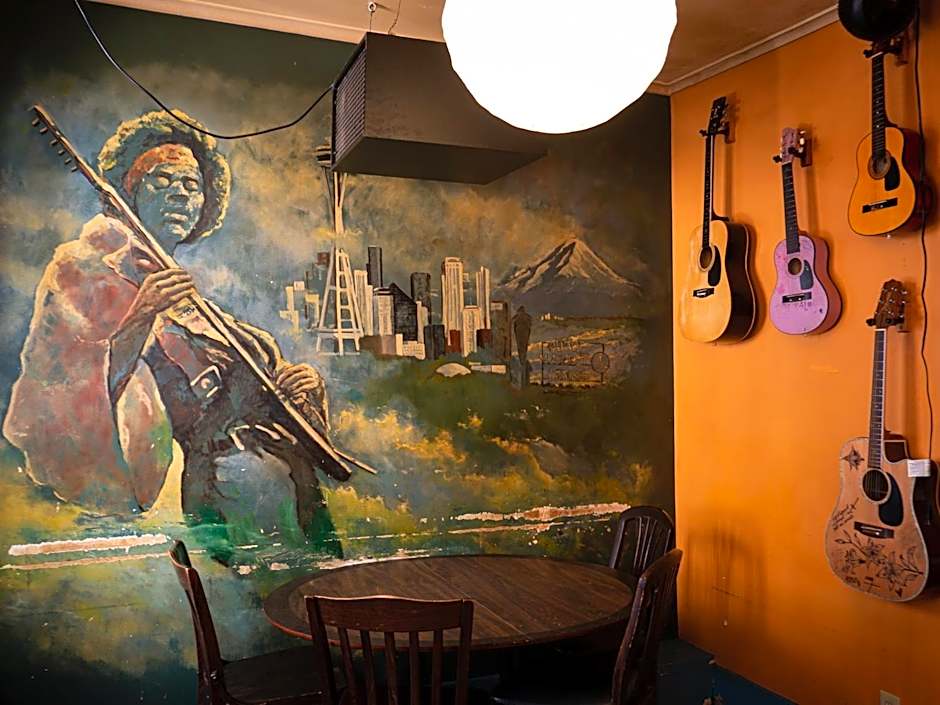 Green Tortoise Hostel Seattle