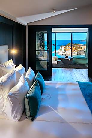 Suite with Sea View