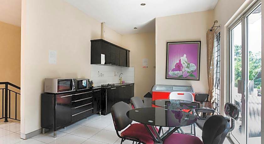 RedDoorz Syariah Plus @ Wisma Bougenville Karawaci