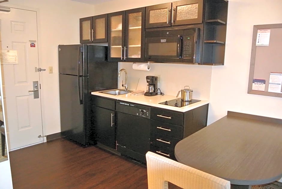 Candlewood Suites Washington-Fairfax By IHG