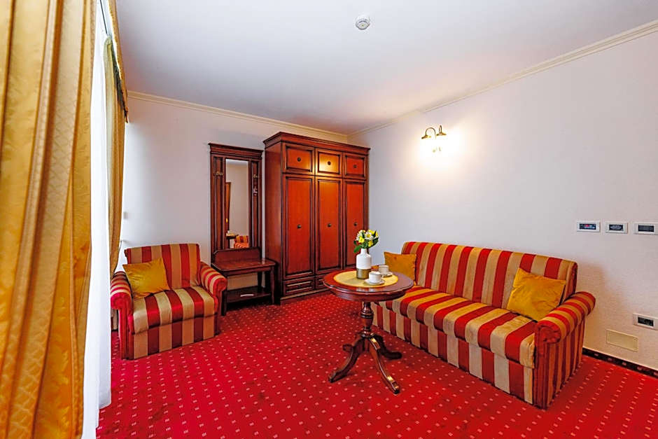 Hotel Savoy