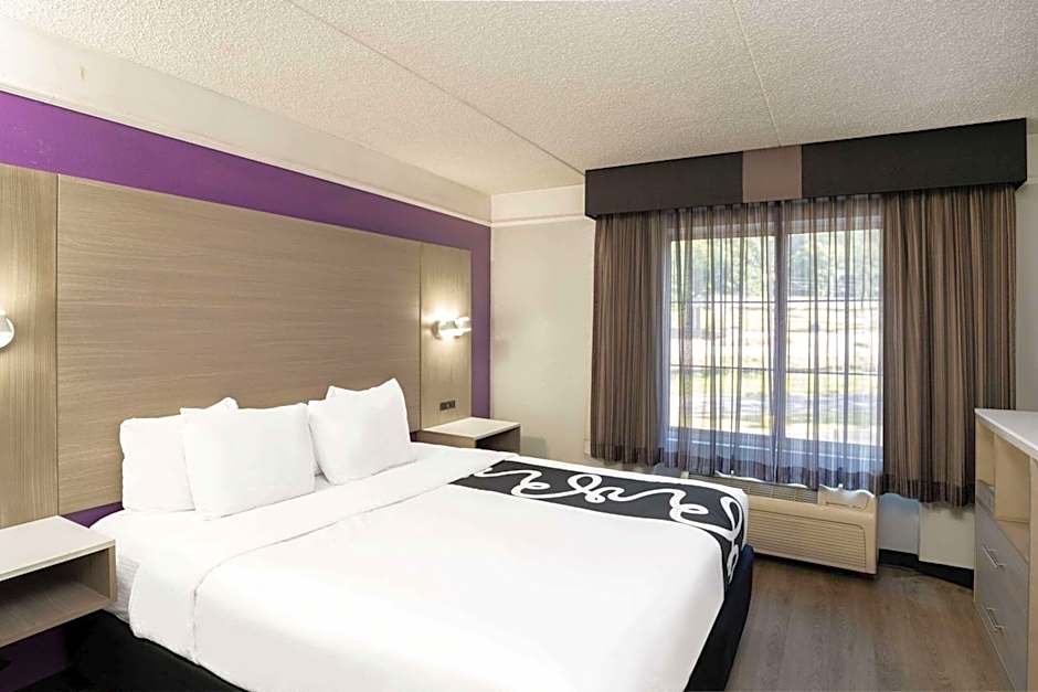 La Quinta Inn & Suites by Wyndham Birmingham Hoover