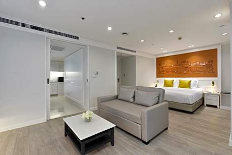 Suite with River View