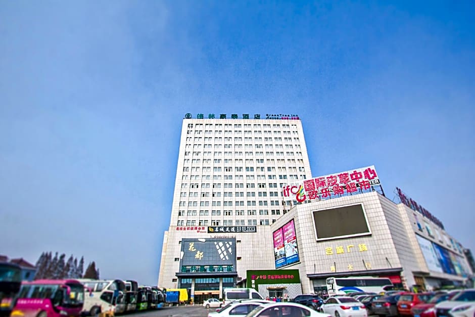 GreenTree Inn Tongxiang Chongfuzhen World Fur Center Branch