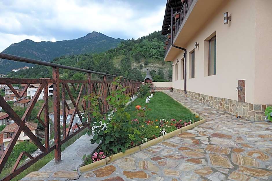 Борник Хил / Bornik Hill