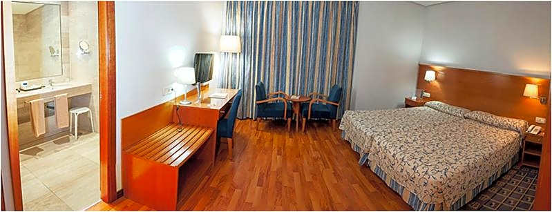 Photo 1 of 2 of 1 Double Bed or 2 Twin Beds