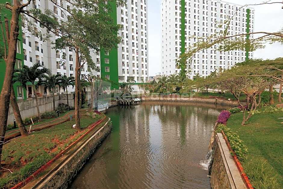 RedLiving Apartemen Green Lake View Ciputat Syafa Property Tower E