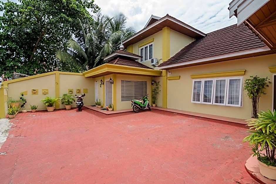 RedDoorz Syariah near Taman Bekapai 2