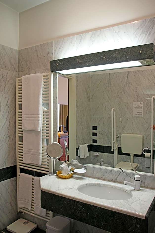 Park Hotel Villa Leon d'Oro