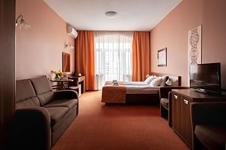 Suite (3 Adults)