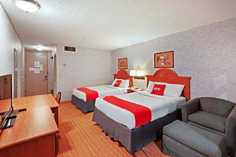 Pool View 2 Queen Bed