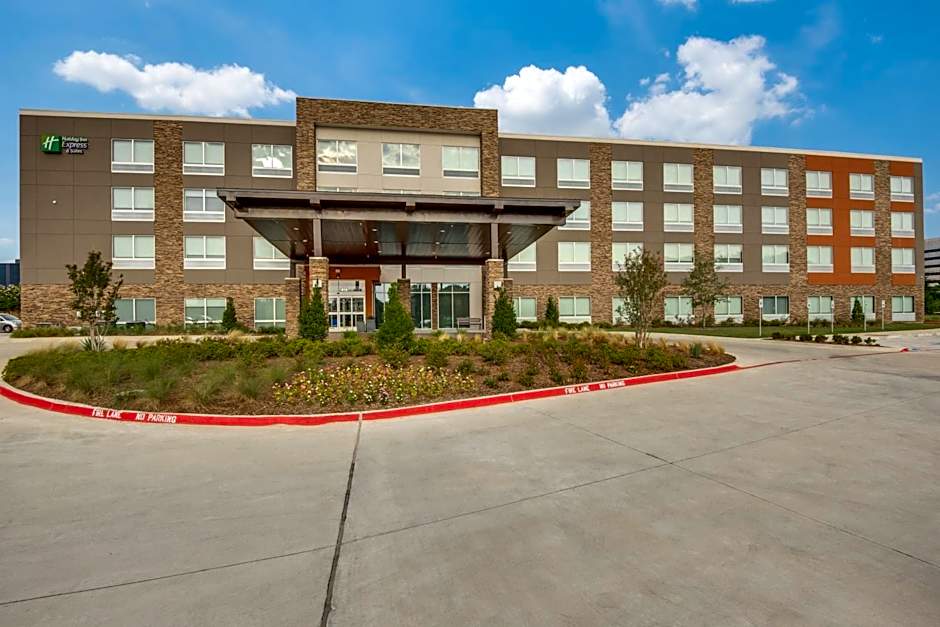 Holiday Inn Express & Suites Dallas North - Addison By IHG