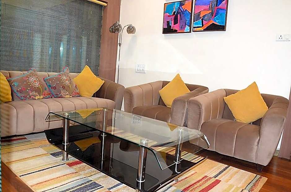  Hotel Crystal Residency