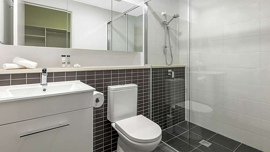 Oaks Brisbane Woolloongabba Suites