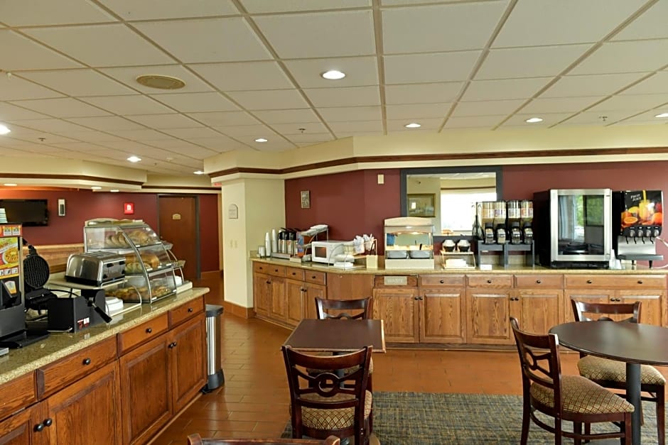 Baymont Inn & Suites by Wyndham Lincoln NE