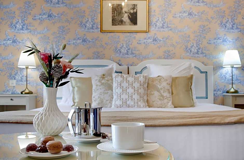 Chateau De Beauvois - Younan Collection