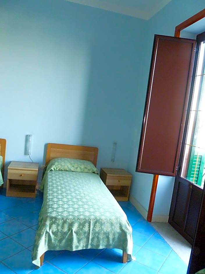 Ancelle Sorrento - Casa d'Accoglienza