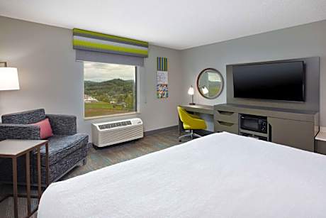 King Room with Mountain View - Non-Smoking
