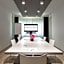 Living Place Hotel