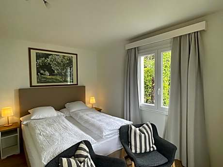 Economy Double Room with Lake View