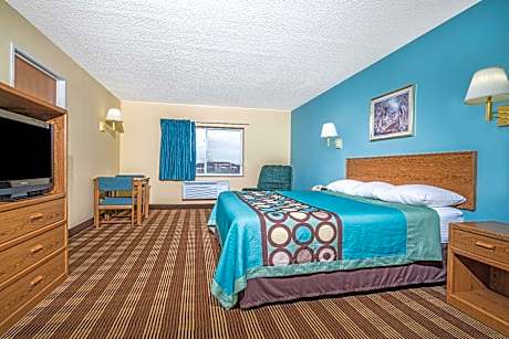 1 King Bed Mobility Accessible Room Non-Smoking