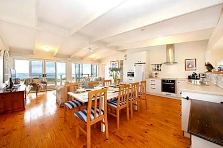 PORT WILLUNGA DREAMING a beach front experience