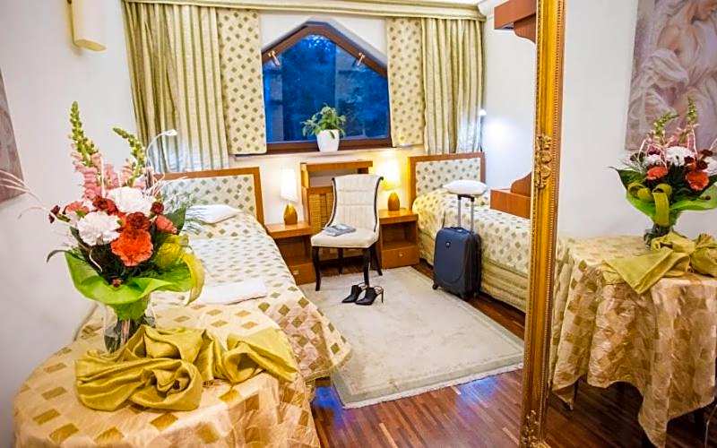 Photo 1 of 6 of Economy 2 Beds
