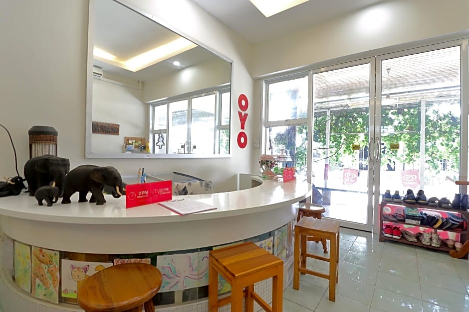 OYO 872 Saen Sabai Hostel