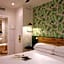 Chic & Basic Lemon Boutique Hotel