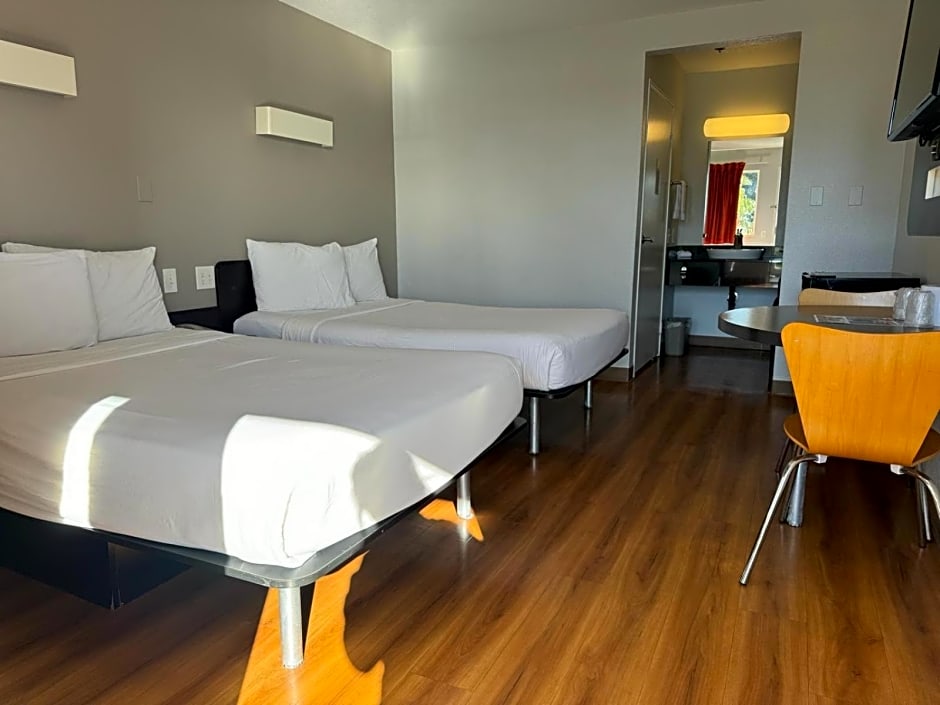 Motel 6 Ventura South