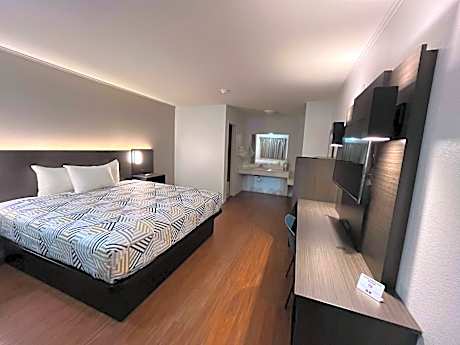 Motel 6 Junction, TX Llano River