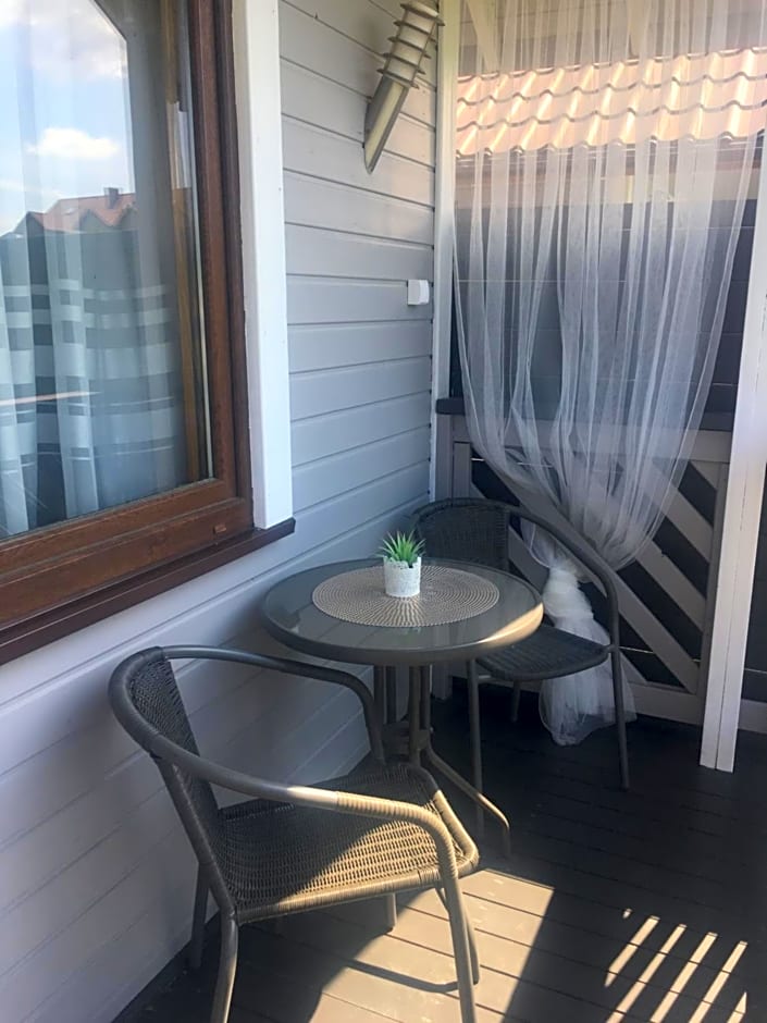 Domki Letniskowe "TROPIK"