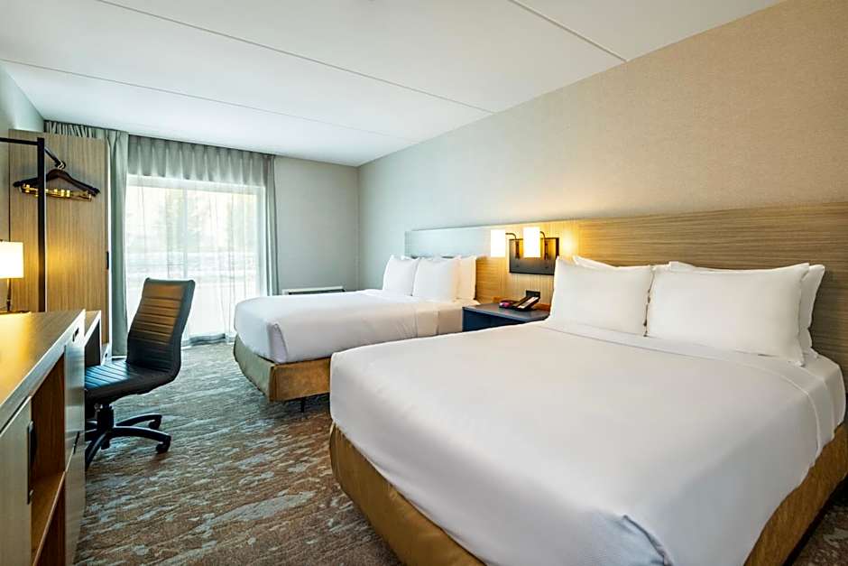 Comfort Inn Ancienne-Lorette - Quebec Airport