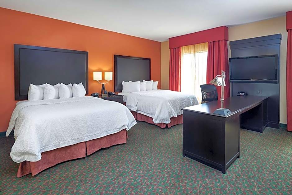 Hampton Inn & Suites Waco-South