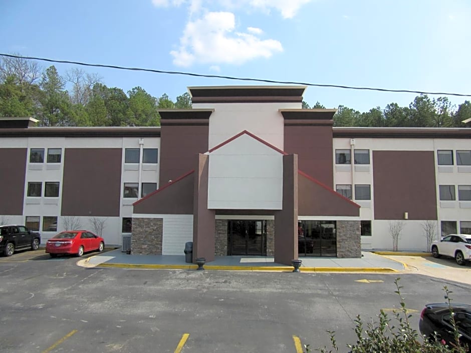 Quality Inn & Suites Near Six Flags East