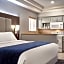 Days Inn & Suites by Wyndham Houston Hobby Airport