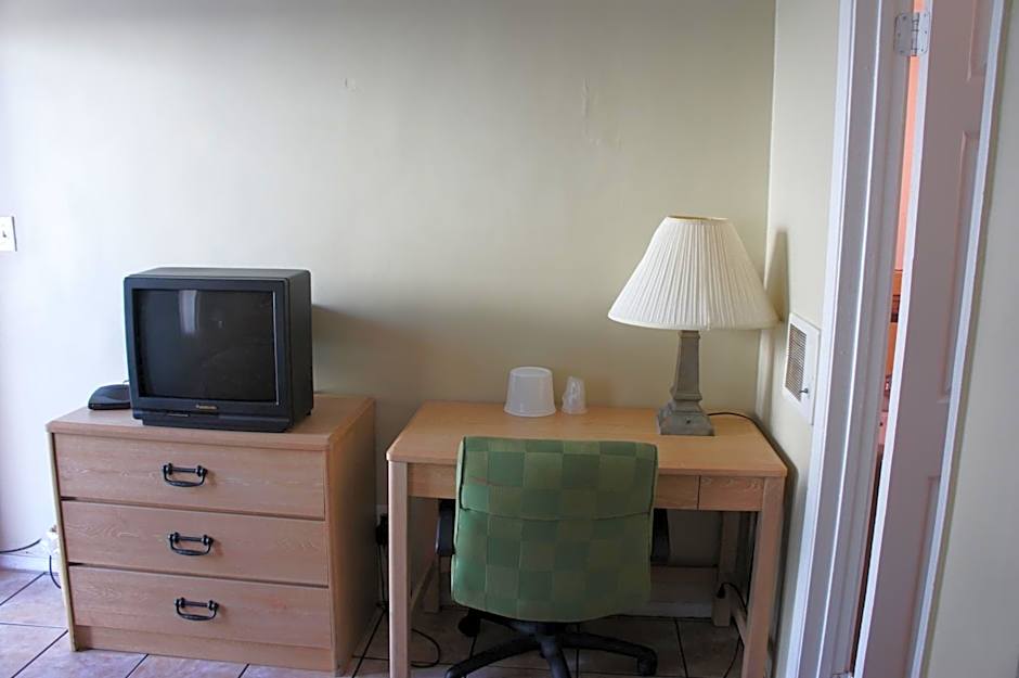 Budget Inn