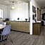 Farmhouse Lodge