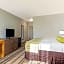 La Quinta Inn & Suites by Wyndham Paducah