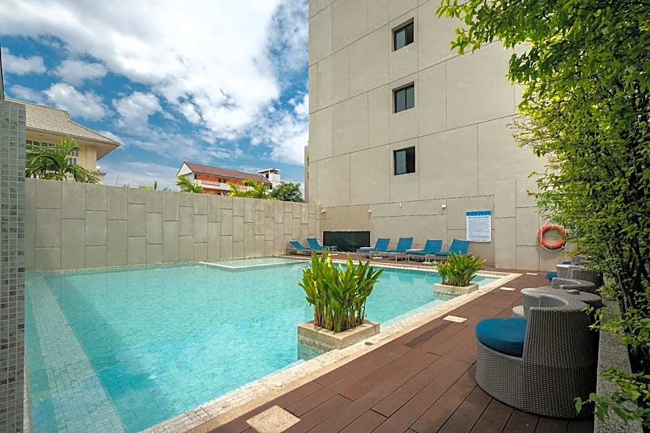 Patong Bay Residence