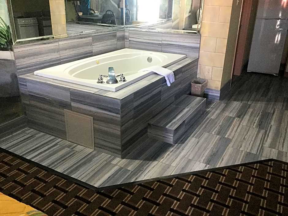 Luxury Inn and Suites Seaworld