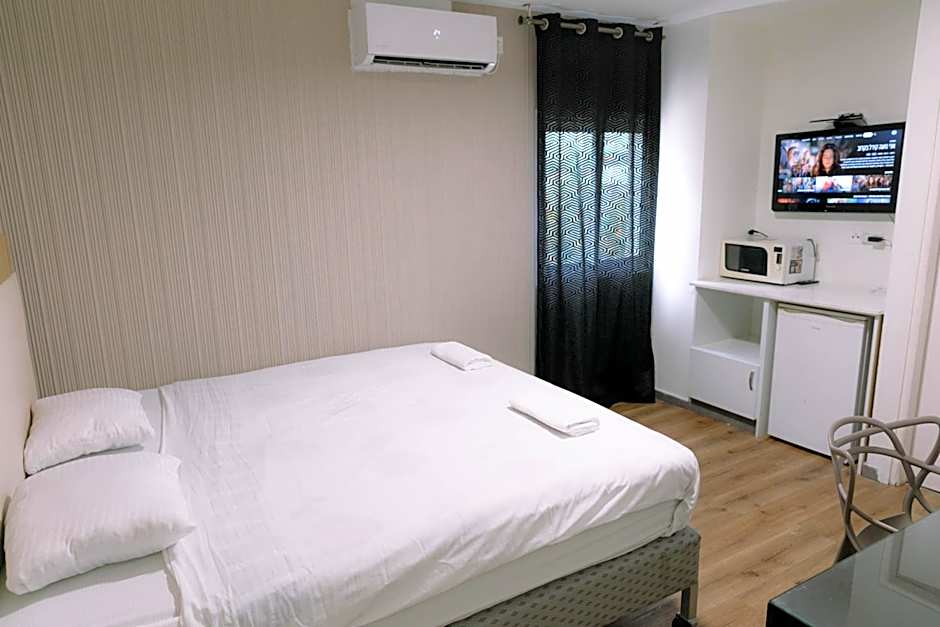 Rich Luxury Suites - Renovated