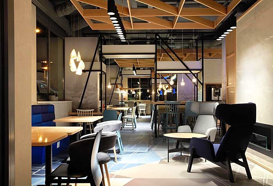 B&B Hotel Warszawa-Okęcie