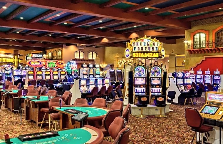 Harrah's Laughlin Beach Resort & Casino