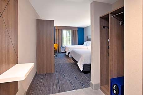 Standard Room with Two Queen Beds