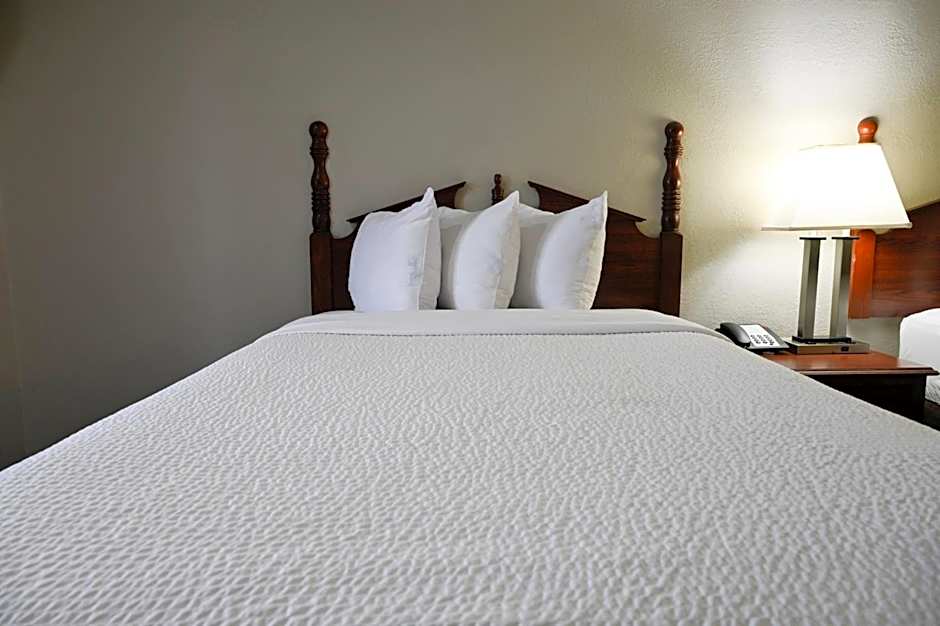 Baymont by Wyndham Warner Robins