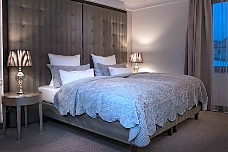 Classic Double or Twin Room